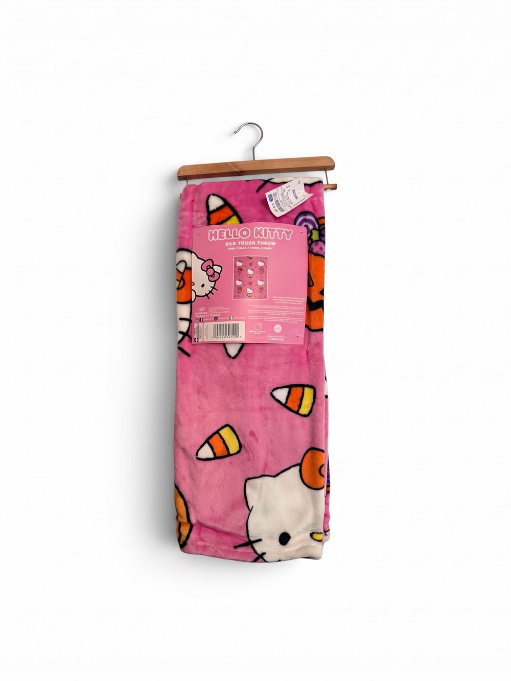 Hello Kitty Halloween Candy Corn Silk-Touch Throw Blanket – 40 in x 50 in